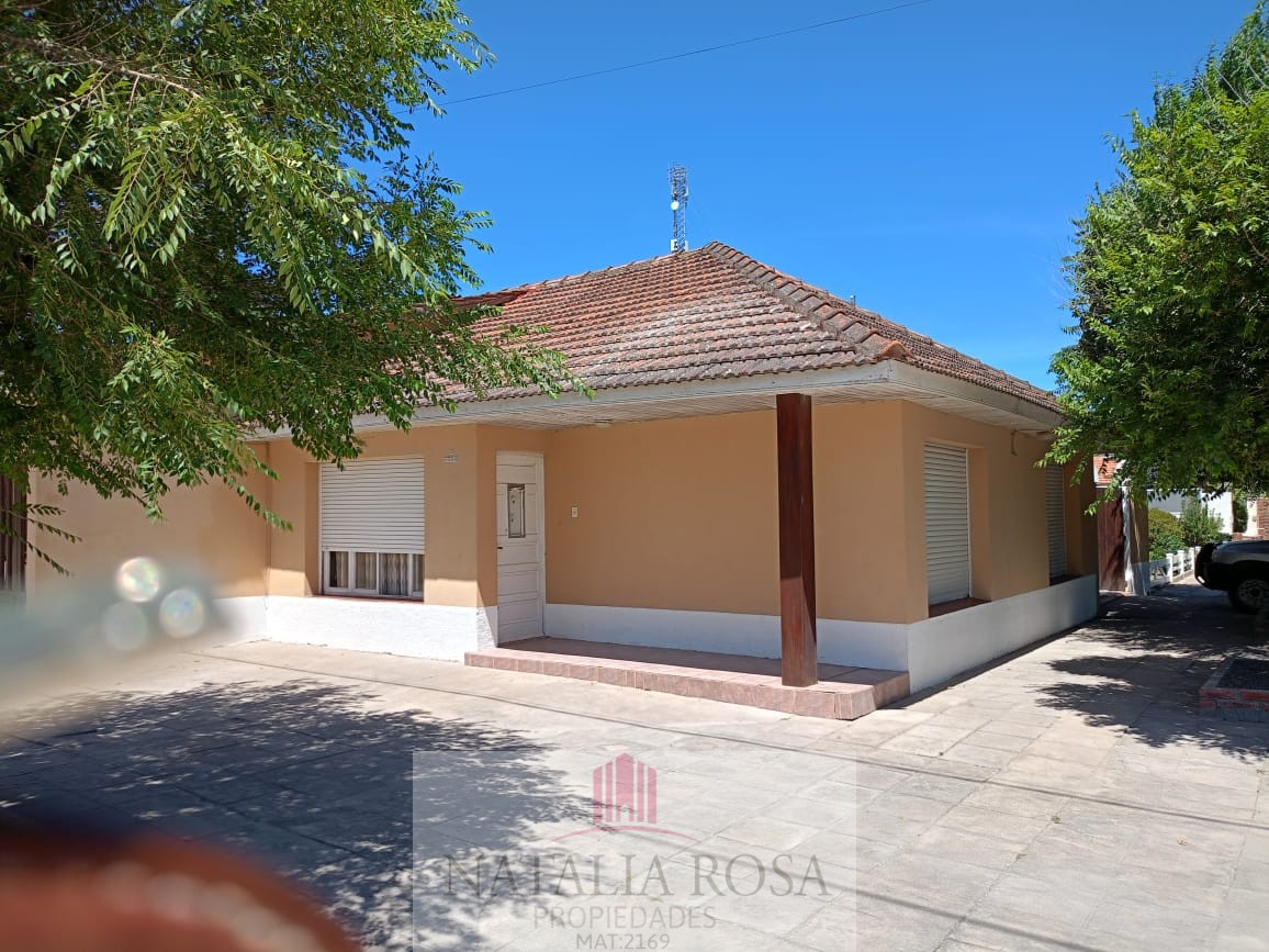 TREMENDA ESQUINA EN ZONA LA RESERVA- CLAROMECO