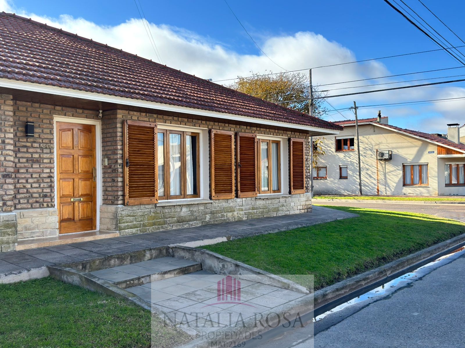 CHALET SOBRE CALLE PASSO